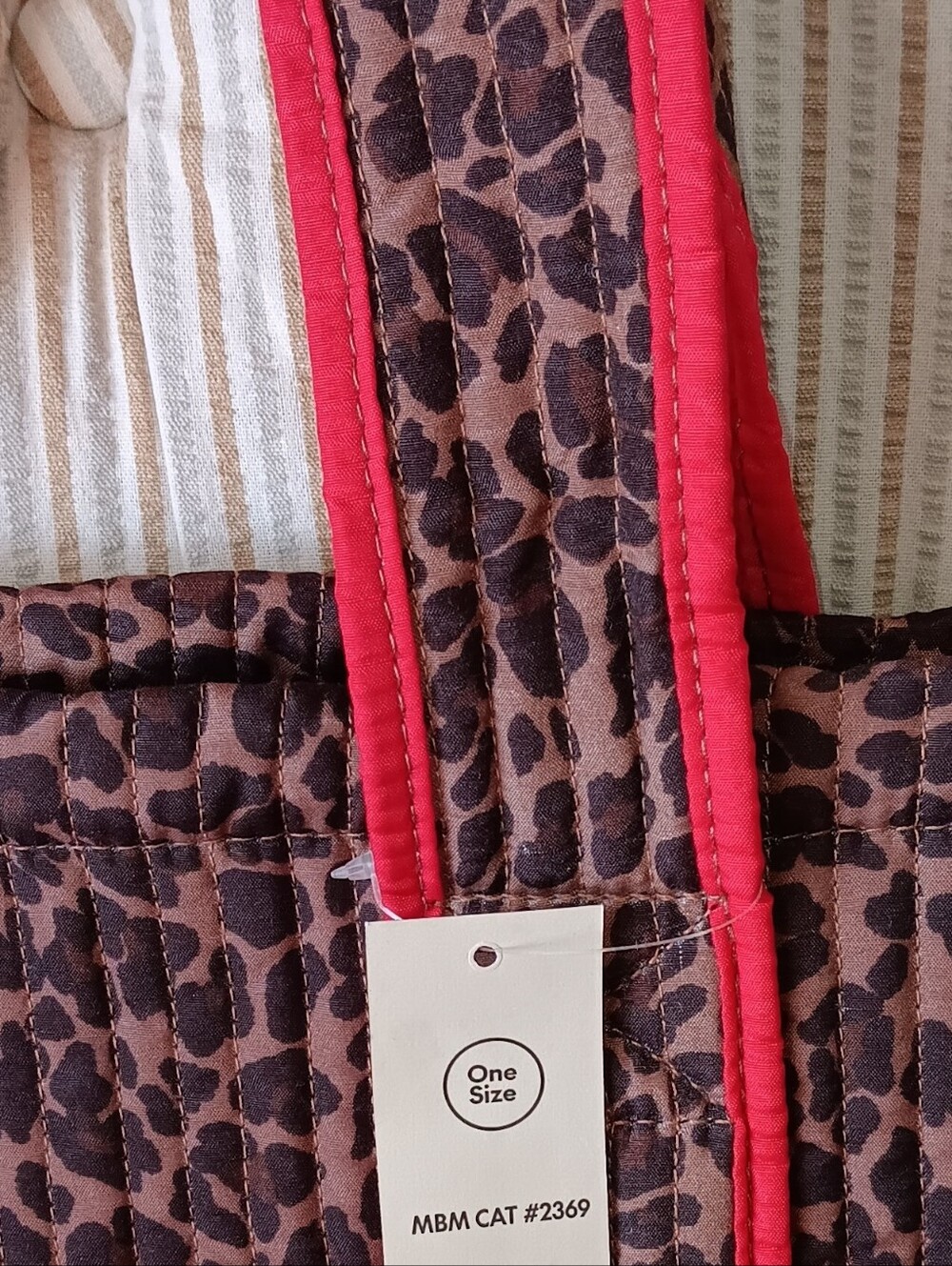 Leopard Print Tote Bag with Red Straps - Picture 6 of 7